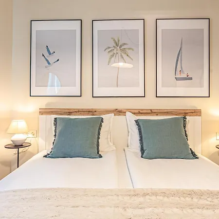 Blue Harmony Complex Carpe Diem Apartment *